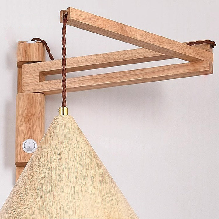 Applique murale à un bras oscillant conique en bois et fer vintage traditionnel pour chambre à coucher 