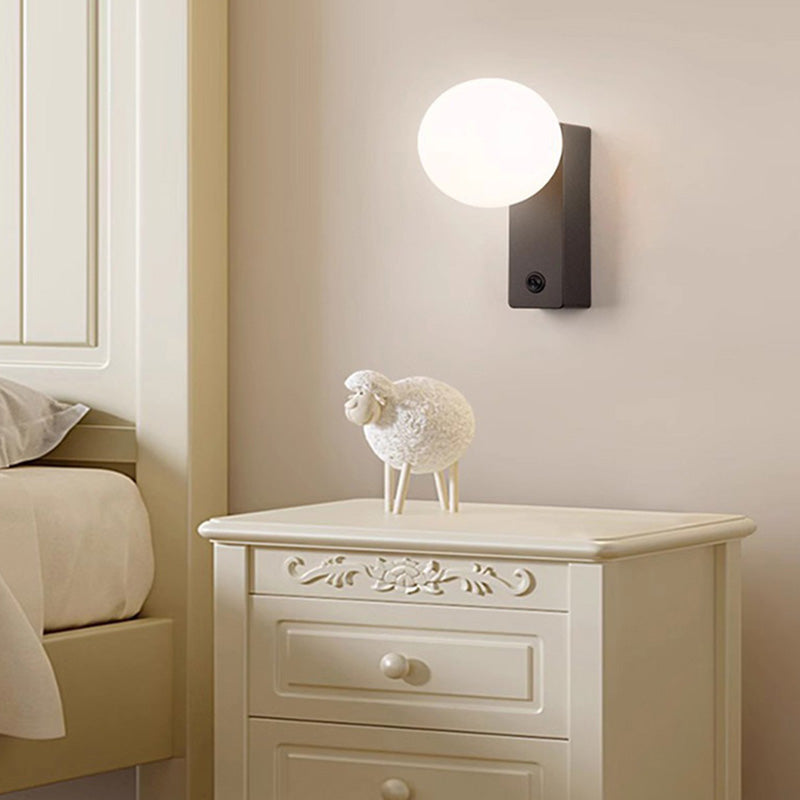 Moderne Einfachheit rechteckige Kugel Aluminium ABS 1-Licht Wandleuchte Lampe für Schlafzimmer 