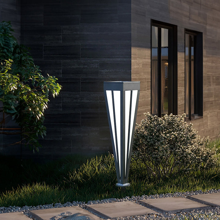 Modern Simplicité Solaire Quadrilatéral Cône Aluminium Fer Acrylique LED Fiche de Sol Lumière Extérieure Pour Jardin 