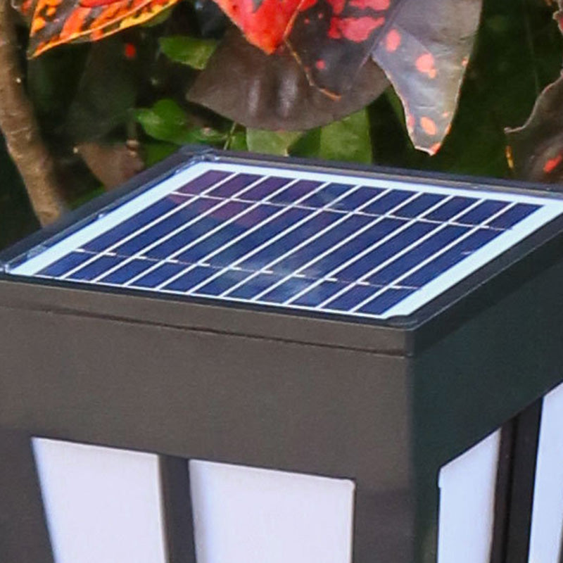 Modern Simplicité Solaire Quadrilatéral Cône Aluminium Fer Acrylique LED Fiche de Sol Lumière Extérieure Pour Jardin 