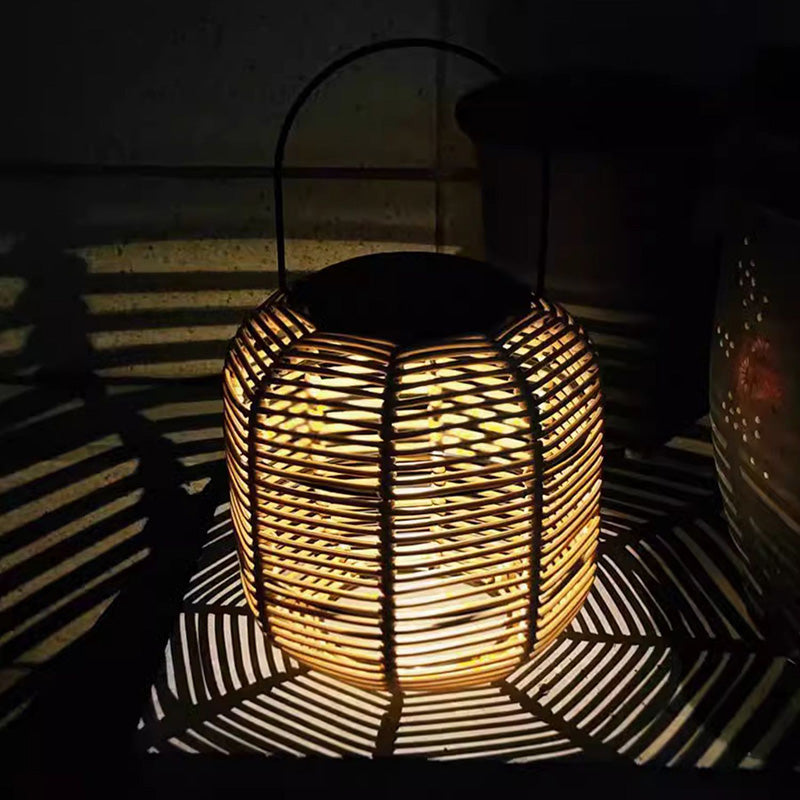 Lanterne cylindrique étanche solaire Art Déco moderne en fer PP LED pour extérieur, pour patio extérieur 