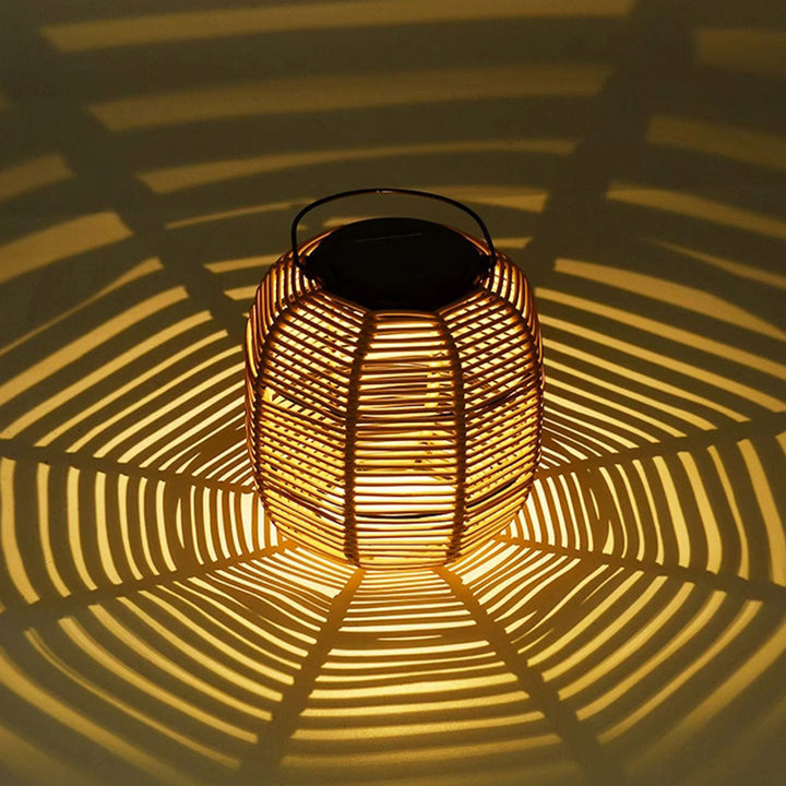 Lanterne cylindrique étanche solaire Art Déco moderne en fer PP LED pour extérieur, pour patio extérieur 