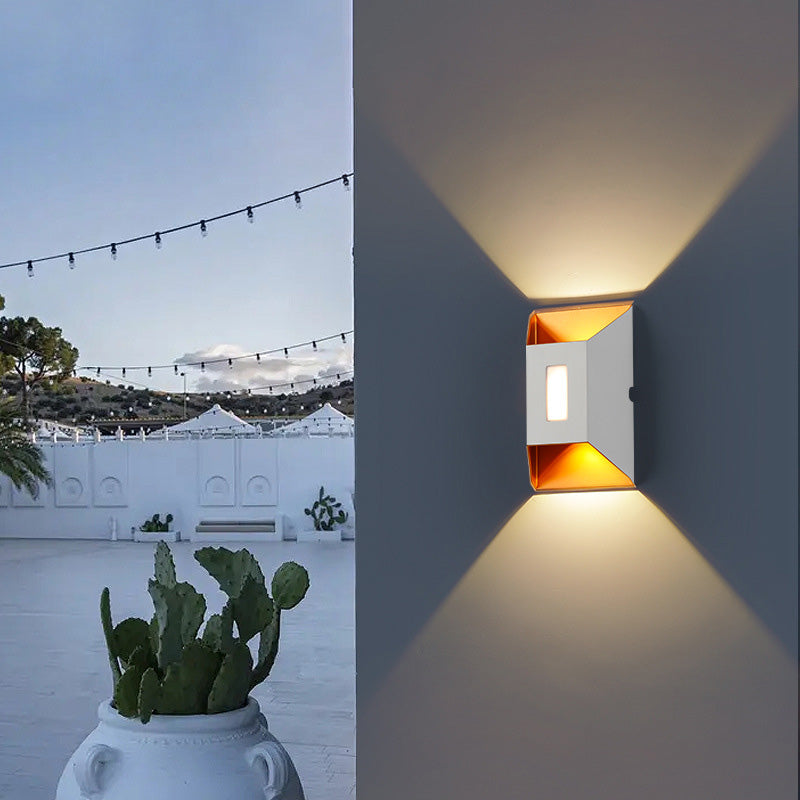 Aplique de pared LED trapezoidal rectangular de aluminio impermeable minimalista moderno para patio exterior 