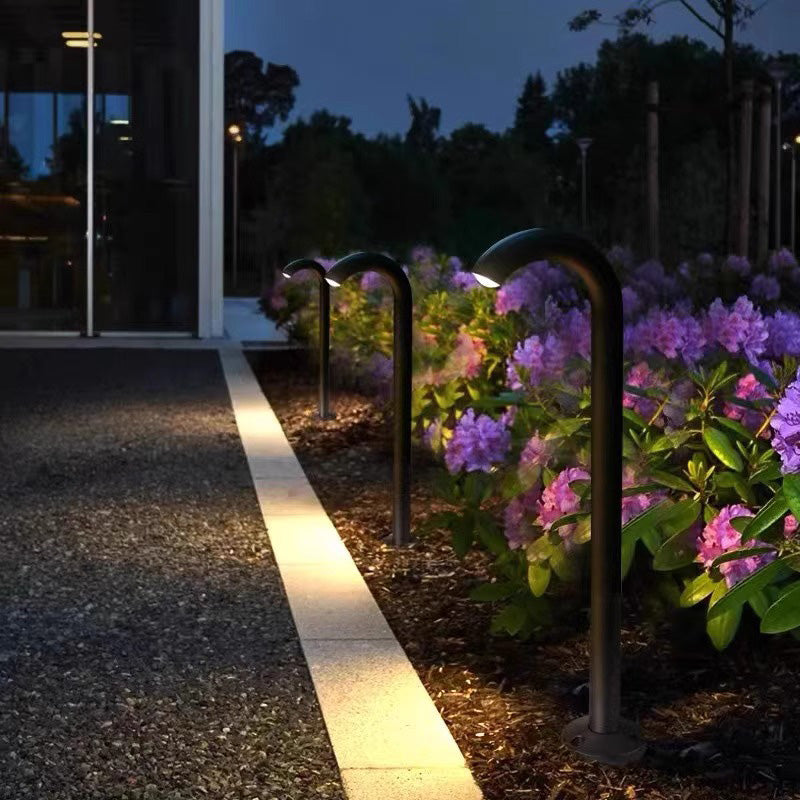 Lumière extérieure LED en aluminium pour jardin, poteau cylindrique incurvé étanche, simplicité moderne 