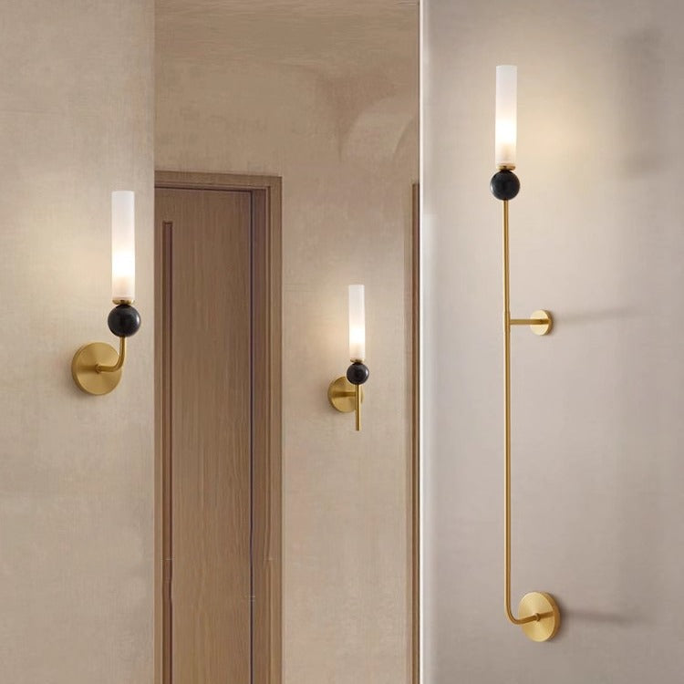 Applique murale moderne de luxe à cylindre long en cuivre et marbre avec 1 lumière pour salon 
