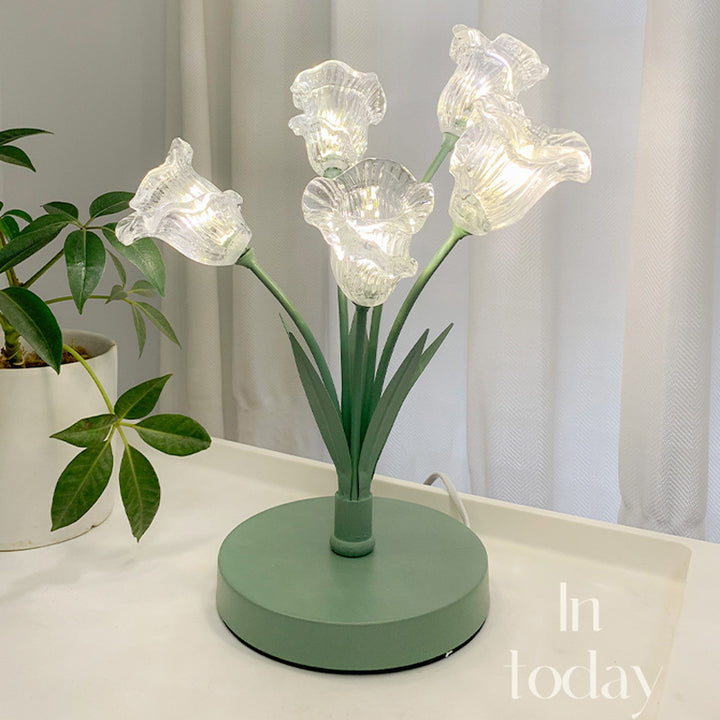 Zeitgenössische kreative Tulpen-Tischlampe aus Eisenglas mit 5 Lichtern für das Wohnzimmer 