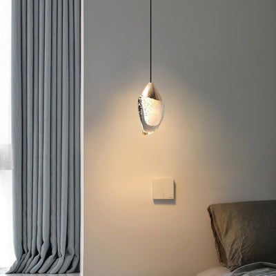 Lámpara colgante LED de cristal con hardware ovalado irregular minimalista moderno para dormitorio 