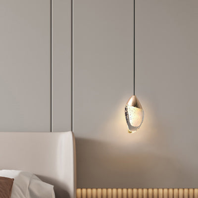 Lámpara colgante LED de cristal con hardware ovalado irregular minimalista moderno para dormitorio 