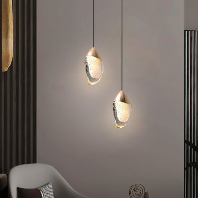 Lámpara colgante LED de cristal con hardware ovalado irregular minimalista moderno para dormitorio 