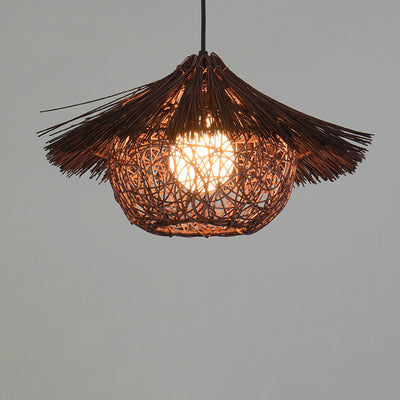 Traditionelle japanische runde kegelförmige Strohhut-Form aus Rattan mit 1 Licht für Wohnzimmer 