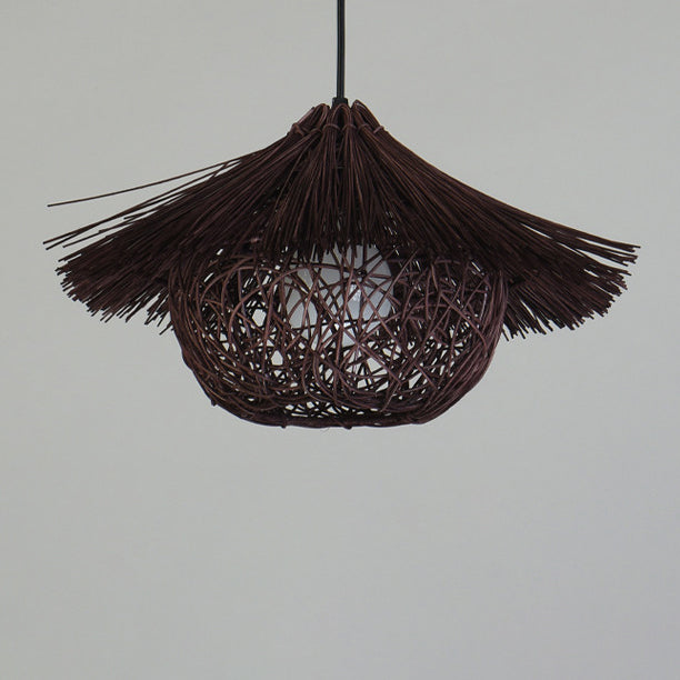 Traditionelle japanische runde kegelförmige Strohhut-Form aus Rattan mit 1 Licht für Wohnzimmer 