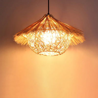 Traditionelle japanische runde kegelförmige Strohhut-Form aus Rattan mit 1 Licht für Wohnzimmer 
