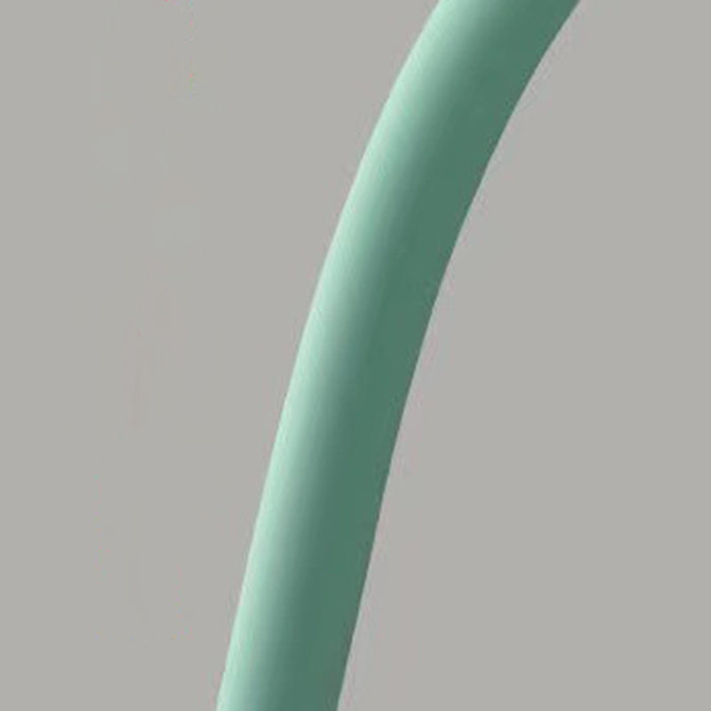 Lampe de table 1 lumière moderne minimaliste en forme de corne ronde avec porte-stylo en fer et silicone pour chambre 