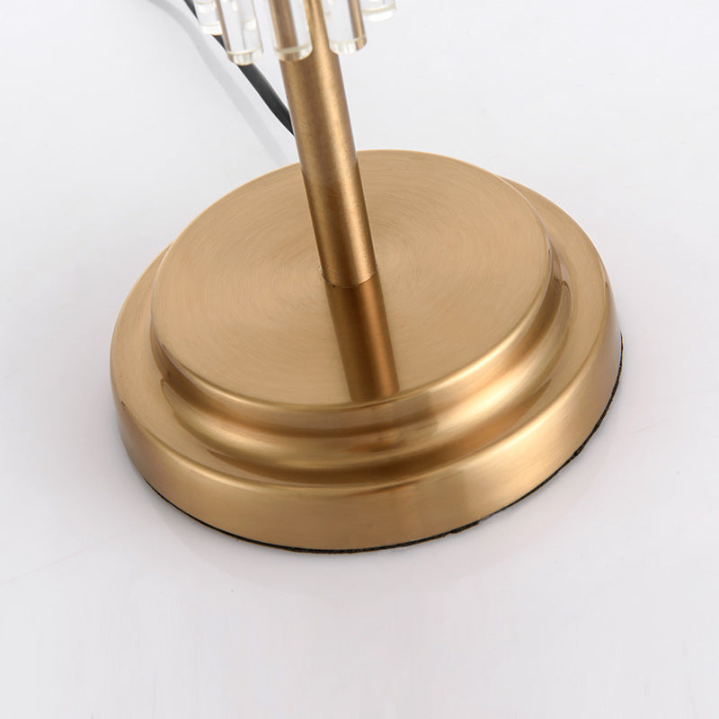 Lampe de table contemporaine de luxe avec abat-jour en tissu cylindrique rond, base en verre et métal, 1 lumière pour chambre à coucher 