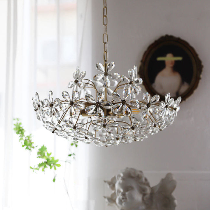 Lustre traditionnel français en cuivre avec fleurs en cristal rond, 6/8 lumières pour le salon 