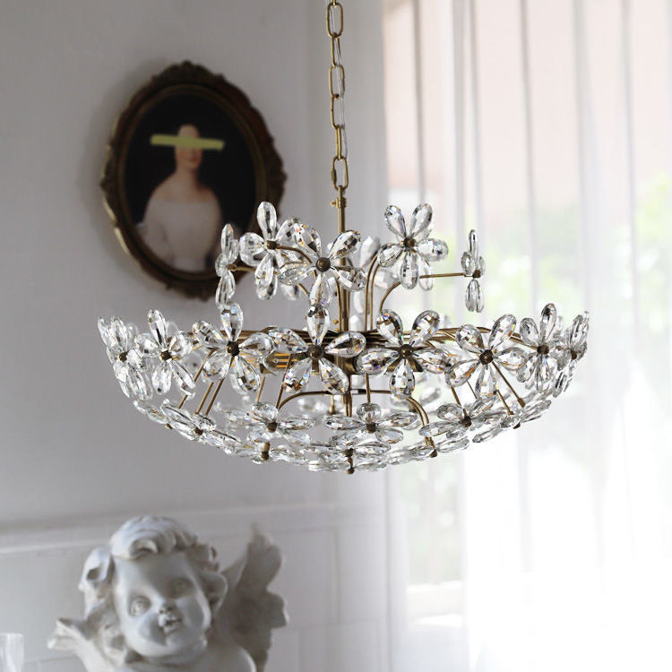 Lustre traditionnel français en cuivre avec fleurs en cristal rond, 6/8 lumières pour le salon 