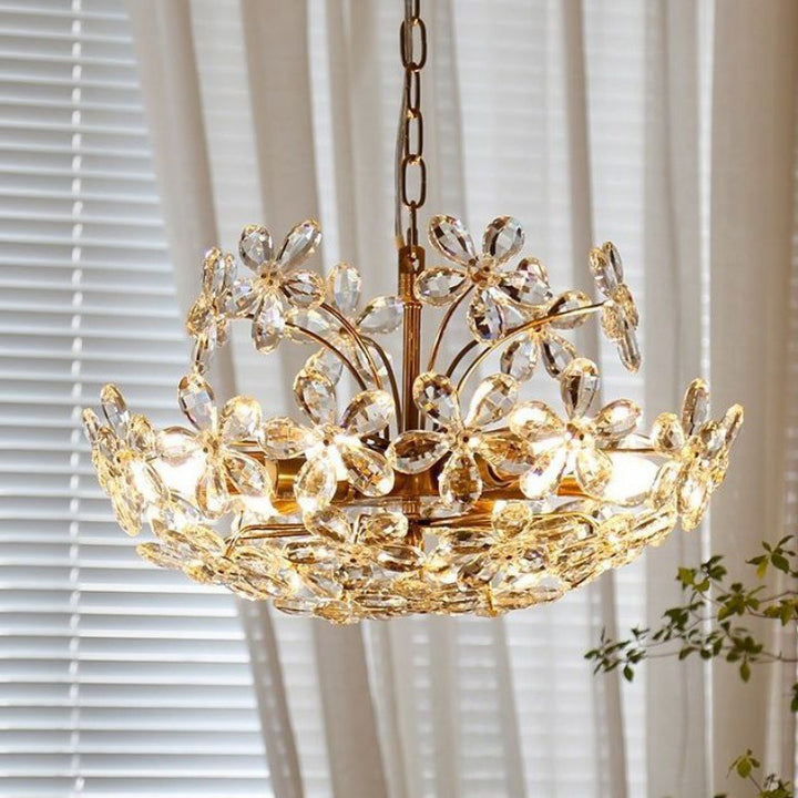Lustre traditionnel français en cuivre avec fleurs en cristal rond, 6/8 lumières pour le salon 
