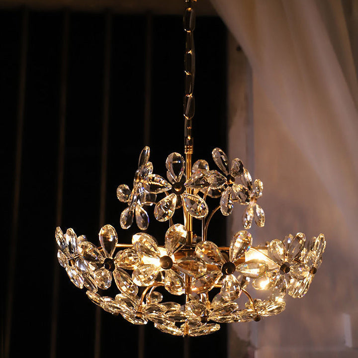 Lustre traditionnel français en cuivre avec fleurs en cristal rond, 6/8 lumières pour le salon 