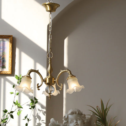 Lustre traditionnel français à tige courbée en laiton avec fleurs en verre 3/5 lumières pour salon 