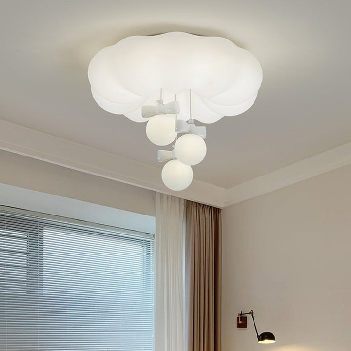 Zeitgenössische kreative Wolken-Kugel-Bogen-Eisen-PET LED-Bündig-Einfassungs-Deckenleuchte für Schlafzimmer 