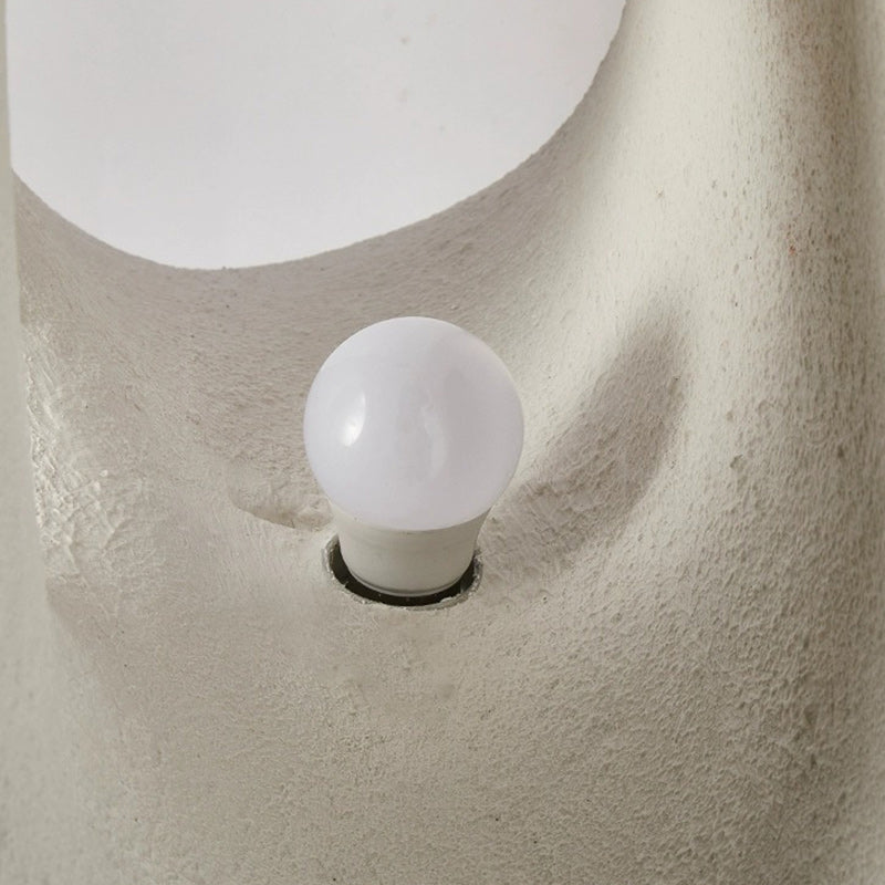 Zeitgenössische nordisch geformte Stehlampe mit rundem Sockel aus hochdichtem Polystyrol mit 1 Licht für das Wohnzimmer 