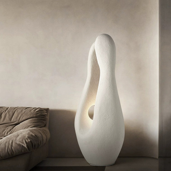 Zeitgenössische nordisch geformte Stehlampe mit rundem Sockel aus hochdichtem Polystyrol mit 1 Licht für das Wohnzimmer 