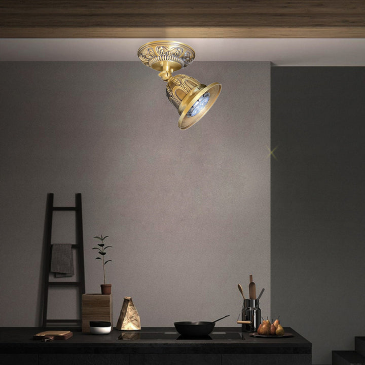 Luz de techo semi empotrada de 1 foco con pantalla de cobre tallada redonda de ángulo ajustable vintage tradicional para sala de estar 