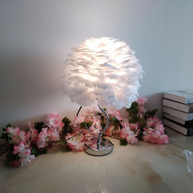 Modern Art Deco Heart Feather Iron Rod 1-Light Table Lamp For Bedroom