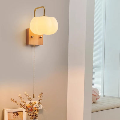 Applique murale 1 lumière en forme de citrouille carrée minimaliste moderne avec base en bois et abat-jour en plastique et fer pour salon 