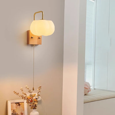 Applique murale 1 lumière en forme de citrouille carrée minimaliste moderne avec base en bois et abat-jour en plastique et fer pour salon 