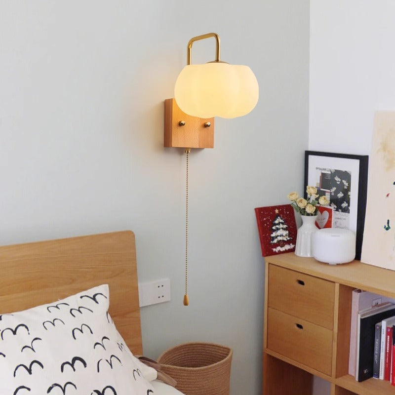 Applique murale 1 lumière en forme de citrouille carrée minimaliste moderne avec base en bois et abat-jour en plastique et fer pour salon 