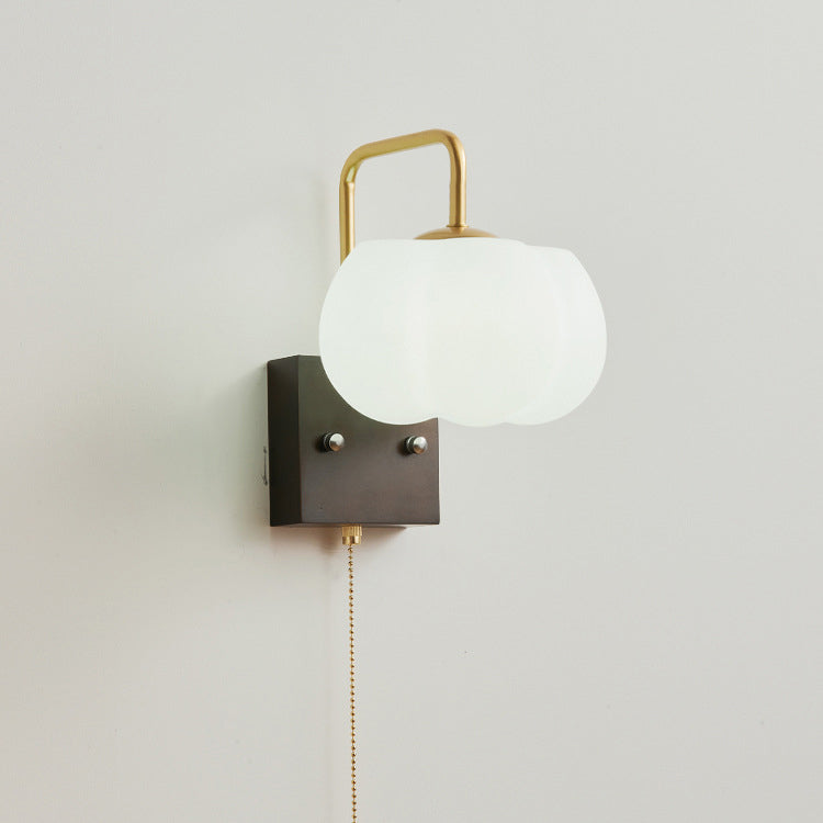 Applique murale 1 lumière en forme de citrouille carrée minimaliste moderne avec base en bois et abat-jour en plastique et fer pour salon 