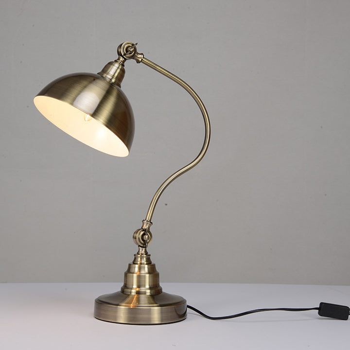 Lámpara de mesa de 1 luz con estructura de hierro y cúpula curva vintage tradicional para dormitorio 