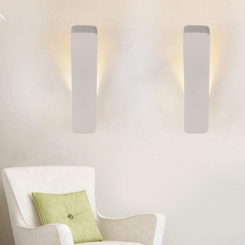 Lampe murale 1 lumière avec abat-jour rectangulaire incurvé minimaliste moderne en fer pour salon 