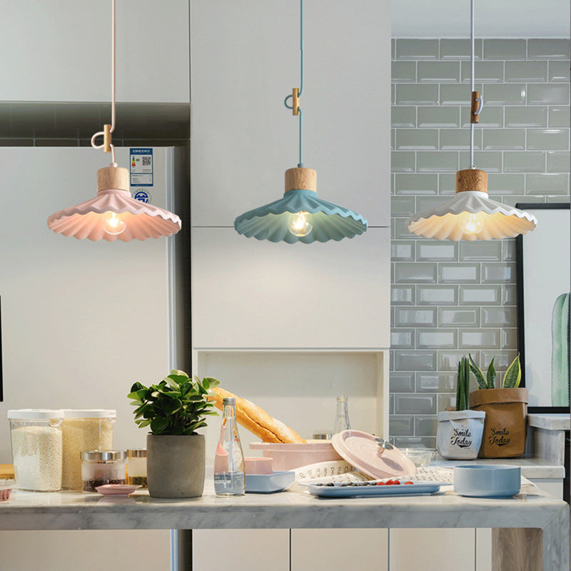 Suspension lumineuse contemporaine nordique ronde plissée en bois et ciment à 1 lumière pour salon 