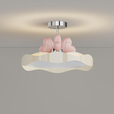 Luz de techo semiempotrada LED de PU acrílico de hierro con forma de corazón de onda redonda creativa contemporánea para dormitorio 