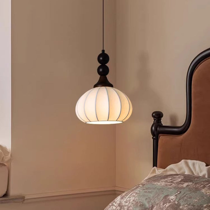 Lustre suspendu 1 lumière de style japonais traditionnel ovale rond en grain de bois avec cadre en fer et abat-jour en tissu pour salon 