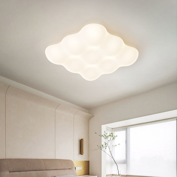 Plafonnier LED carré minimaliste moderne en forme de nuage en fer PE pour chambre à coucher 