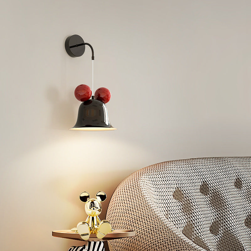 Lámpara de aplique de pared de hierro con forma de campana redonda creativa contemporánea de 1 luz para dormitorio 