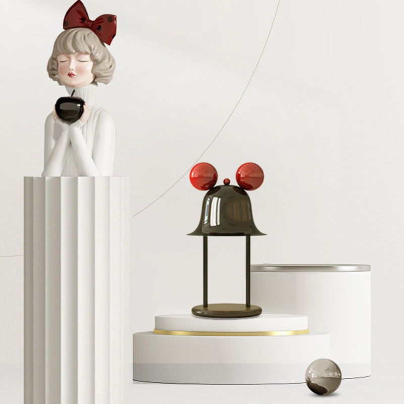 Lámpara de mesa contemporánea creativa con pantalla de hierro en forma de campana cilíndrica de 1 luz para dormitorio 