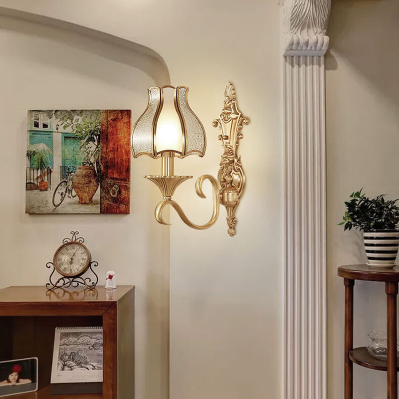 Bougeoir en forme de fleur avec tige incurvée moderne de luxe, cadre en laiton massif, abat-jour en verre, applique murale 1/2 lumière pour salon 