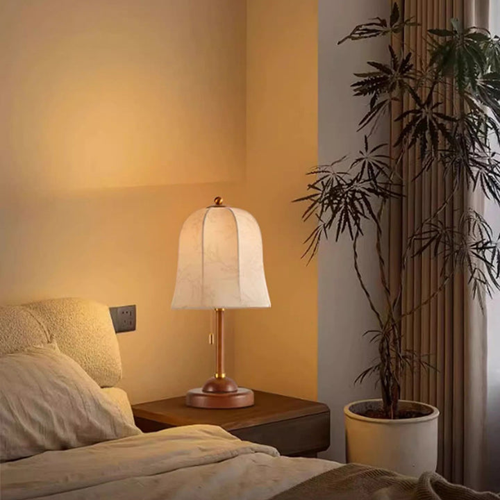 Lampe de table 1 lumière en bois massif avec dôme traditionnel français et tissu à motif floral pour chambre 