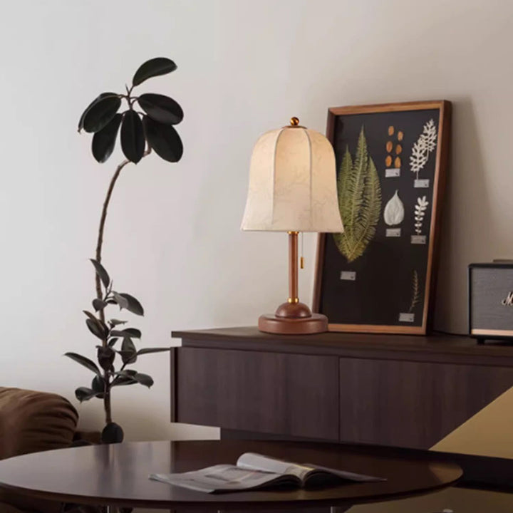 Lampe de table 1 lumière en bois massif avec dôme traditionnel français et tissu à motif floral pour chambre 