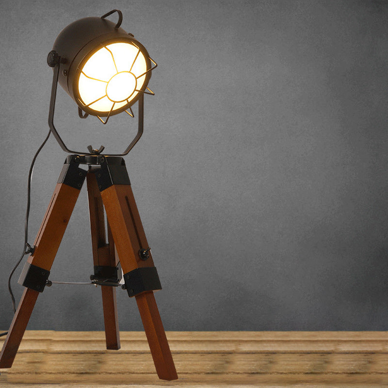Traditional Vintage Tripod Base Cylinder Iron Wood 1-Light Table Lamp For Bedroom