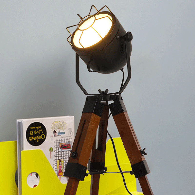 Traditional Vintage Tripod Base Cylinder Iron Wood 1-Light Table Lamp For Bedroom