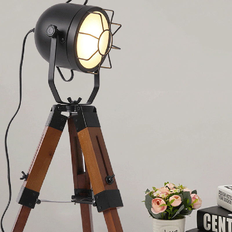 Traditional Vintage Tripod Base Cylinder Iron Wood 1-Light Table Lamp For Bedroom