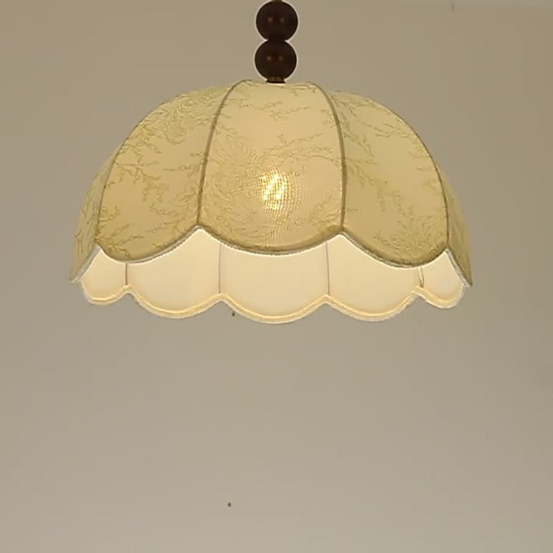 Traditionelle französische Pendelleuchte mit runden, gewellten Kanten, Massivholz, Stoffschirm mit Blumenmuster, 1 Licht, für Wohnzimmer 
