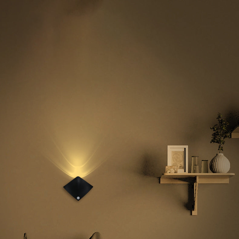 Lámpara de Aplique de Pared LED Acrílica en Forma de Pez Diablo Diamante Sensor Minimalista Moderna para Sala de Estar 