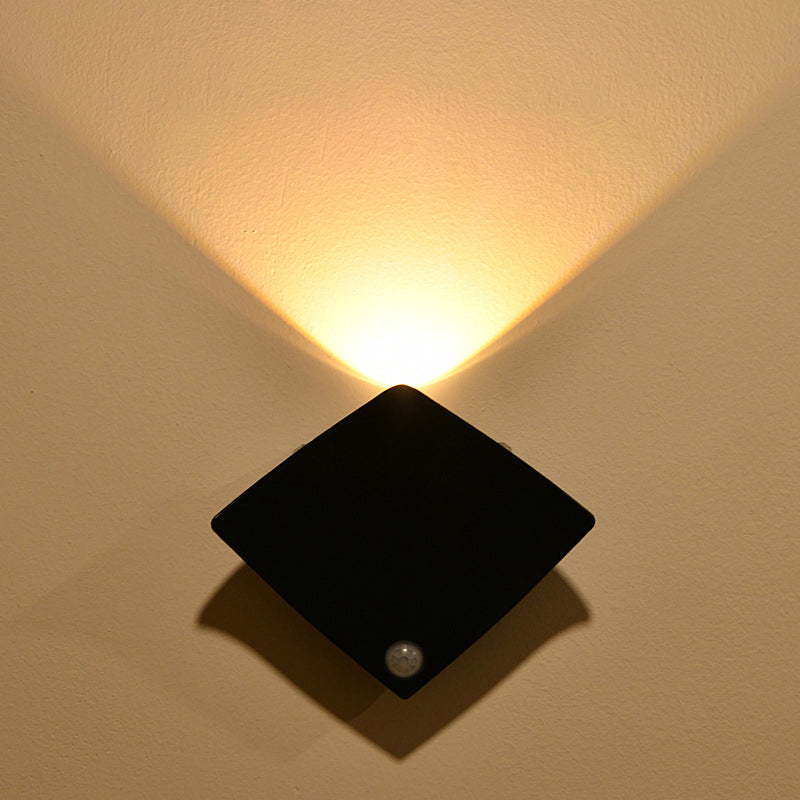 Lámpara de Aplique de Pared LED Acrílica en Forma de Pez Diablo Diamante Sensor Minimalista Moderna para Sala de Estar 