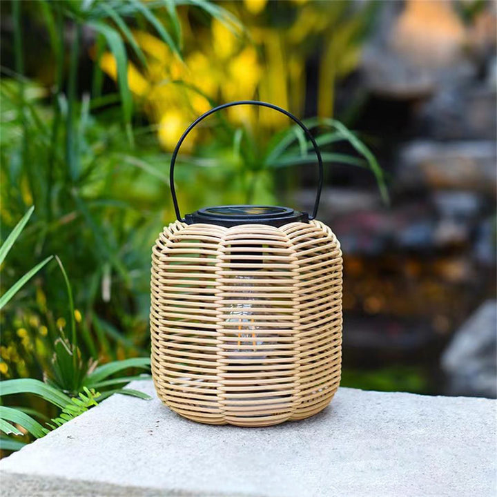 Lanterne cylindrique solaire moderne Art Déco étanche avec LED en plastique et fer ajouré pour jardin 